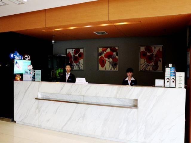 Jinjiang Inn Changchun Hongqi Street Bagian luar foto